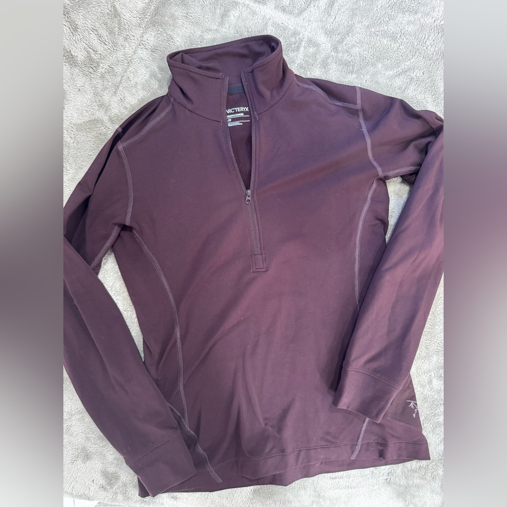 Arc'teryx Women's Purple Quarter-Zip Top